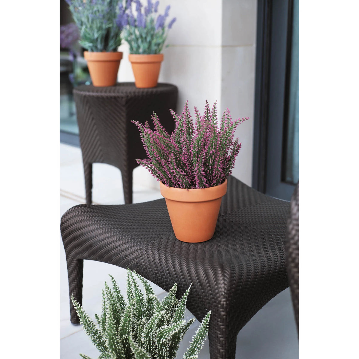 Montaje: mata de Brezo artificial de 36 cm, color lavanda; las otras piezas no se incluyen