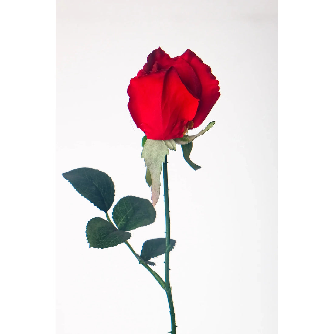Rosa artificial en Capullo de 67 cm, color rojo